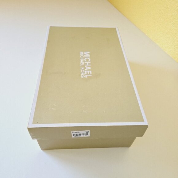 Michael Kors Women’s Lace Up Sneaker Irving Optic White Gold Leather Size 9M/39M - Picture 16 of 16